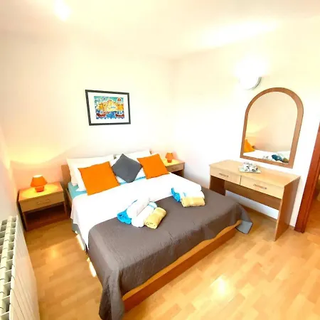 Stablinac Iv-58 * Vodice